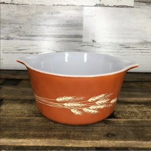 Vintage Pyrex Wheat Mixing Casserole Bowl